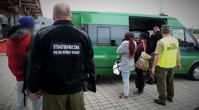 ​Польські прикордонники затримали іммігрантів з Конго, які незаконно перейшли кордон з України до Польщі