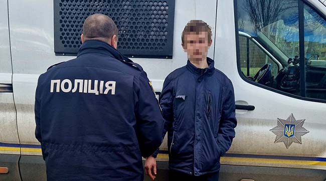 Поліцейські Києва затримали 22-х річного молодика за зґвалтування дівчини