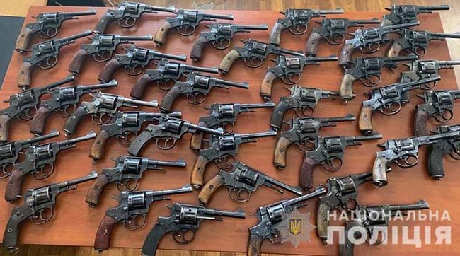 У Києві підсумували результати проведення місячника добровільної здачі зброї