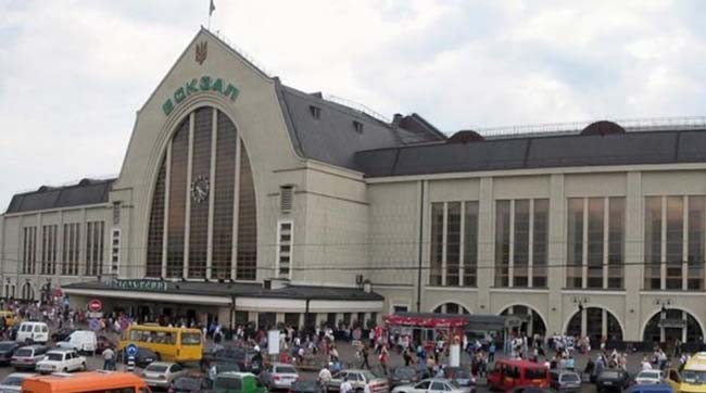 ​У Києві на залізничному вокзалі затримали крадія-іноземця