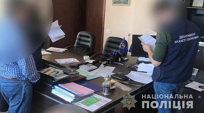 ​Керівництво Державної служби зайнятості України викрито в організації системи «відкатів»