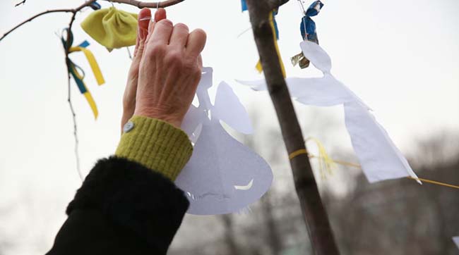 ​У Києві пройшла акція вшанування Небесної Сотні «Ангели пам'яті»