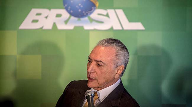 ​Президент Бразилії відмовився йти у відставку