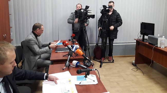 ​«Боягузливий і непрофесійний суд» відхилив позов Тимошенко про використання Порошенком незаконної передвиборчої агітації