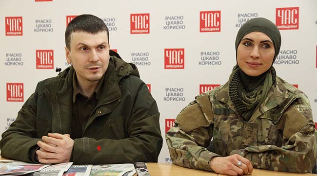 ​Адам Осмаєв та Аміна Окуєва, на життя яких було здійснено замах, перебувають під посиленою охороною правоохоронців