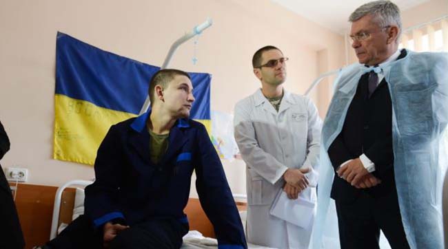 ​Польський Сенат передав медичне обладнання Харківському військовому госпіталю