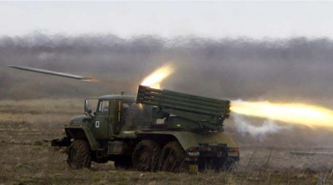 ​До четвертої ранку російські окупанти випустили по Авдіївці понад вісімдесят ракет «Град»