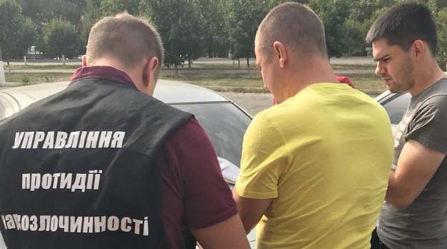 ​У Києві затримали донеччанина за збут прекурсорів