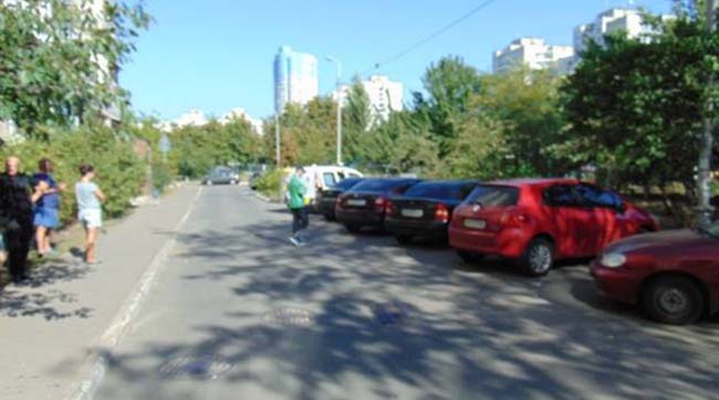 ​За фактом масового пошкодження автомобілів поліція Києва розпочала кримінальне провадження