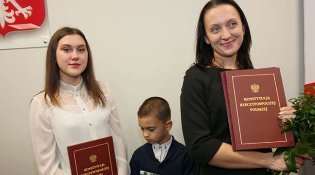 ​Українець, який рятував людей в аварії біля Щецина, став громадянином Польщі