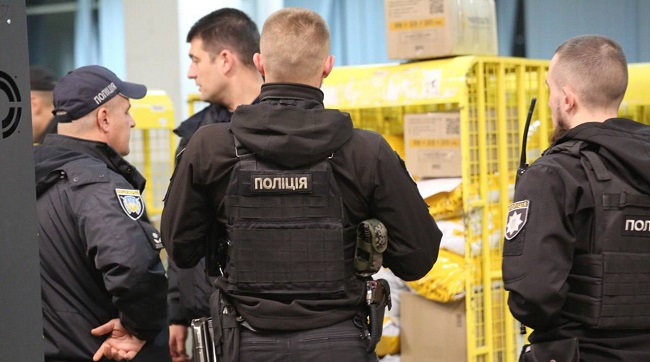 Поліцейські затримали чоловіка, причетного до вибуху на «Укрпошті» у Солом’янському районі столиці