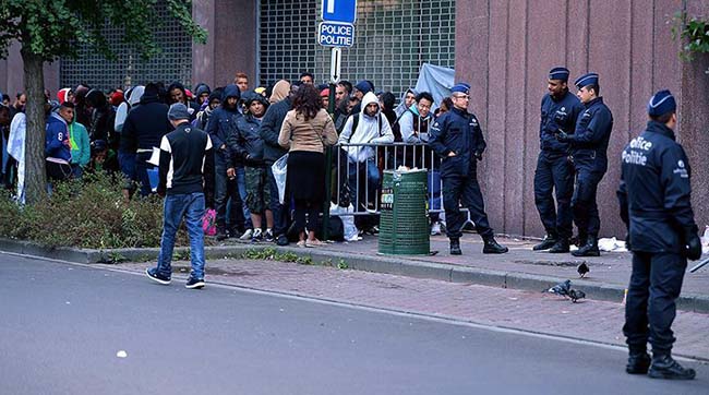 ​У Брюсселі затримали понад 80 мігрантів