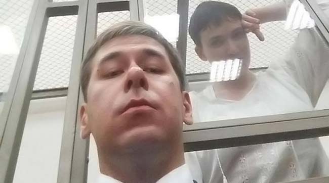 Надежде Савченко ввели физраствор - адвокат