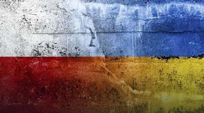 ​МЗС України засудило інцидент під посольством Польщі у Києві