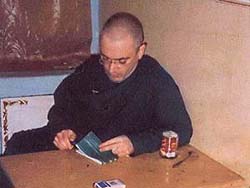 Ходорковский попал в колонию со своими особыми порядками