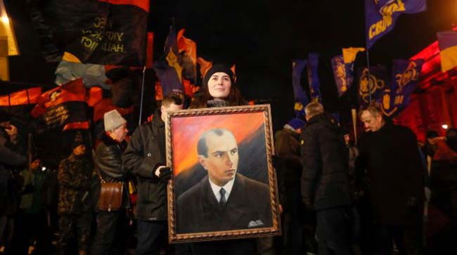 ​Вулицями Києва пройшов марш на честь Степана Бандери, організований до 110-річчя з дня його народження