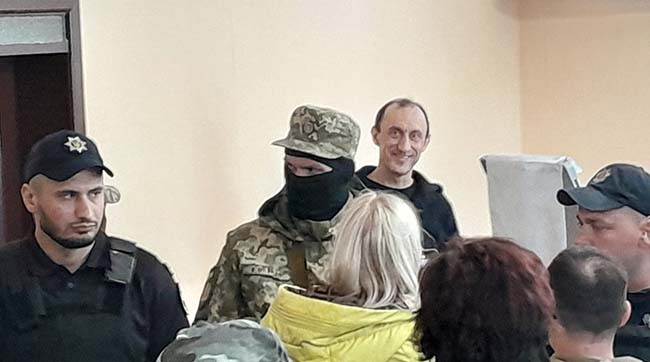 ​Після незаконного судового засідання у Кропивницькому адвокати героя-розвідника Червінського не знали, де знаходиться їхній підзахисний