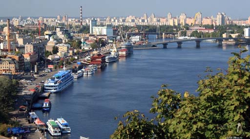 Прокуратура відкрила кримінальне провадження за незаконно встановлені дебаркадери в акваторії Дніпра