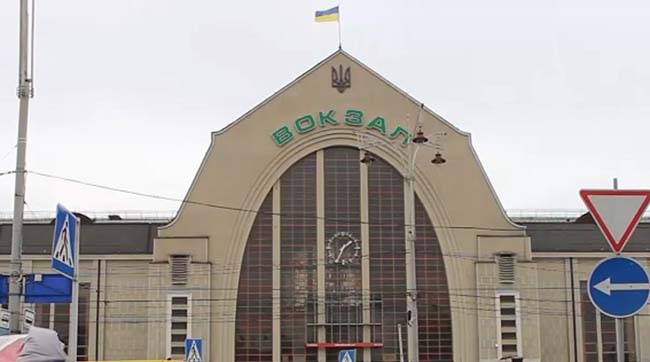 У Києві судитимуть банду «клофелінщиків», що пограбували військовослужбовця на залізничному вокзалі