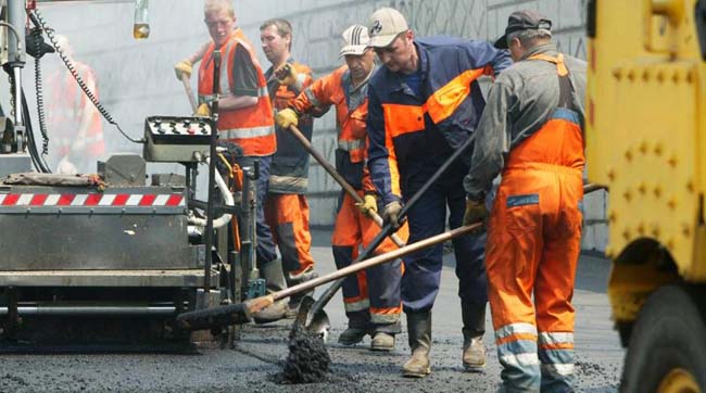 Странно, прокуратура обнаружила злоупотребления при проведении ремонта дорог в Киеве