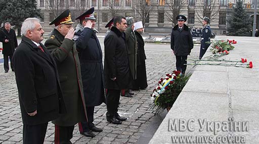 На День милиции министру МВД Захарченко предложили отставку