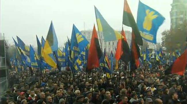 У Києві «Свобода» провела віче і Марш Боротьби УПА