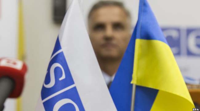 Інспектори ОБСЄ, визволені з заручників у Слов'янську, прибули до Києва