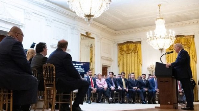 Трамп вимагає об'єднати санкції проти росії та Ірану в один законопроєкт