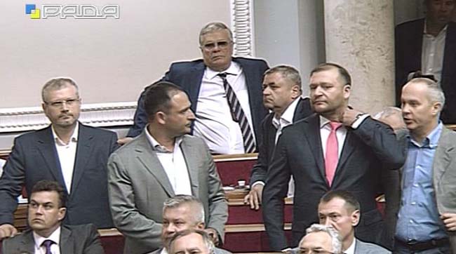 ​Парламентарі позбавили Добкіна недоторканності по всіх поданнях ГПУ