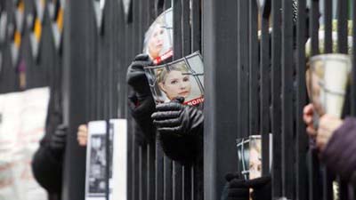 Дмитрий Медведев заявил, что заключение Тимошенко бросает тень на Украину 