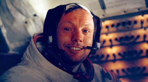 Легендарный астронавт Нил Армстронг скончался в возрасте 82 лет