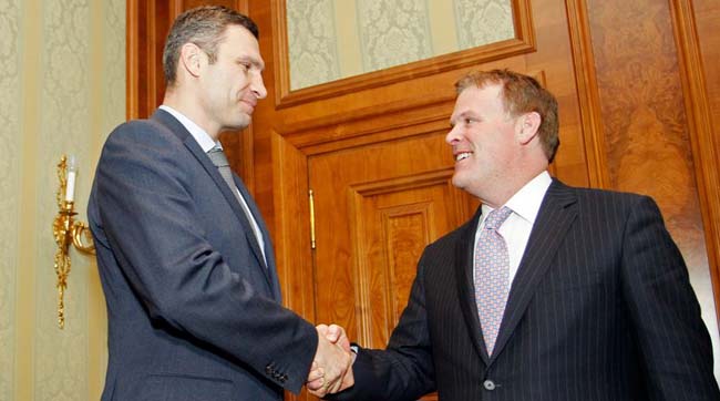 Віталій Кличко зустрівся з міністром закордонних справ Канади Джоном Бердом