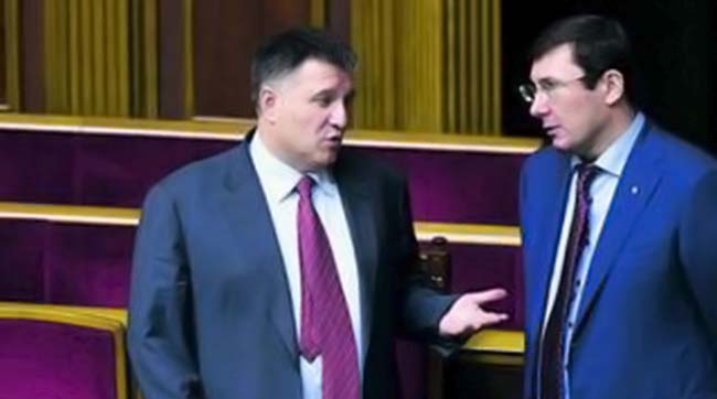 ​РУХ НОВИХ СИЛ вимагає звіту Луценка і Авакова в парламенті