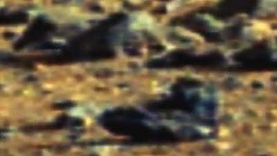 Аппарат NASSA Curiosity сфотографировал на Марсе ботинок
