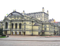 Заради отримання грошей, Черновецький вирішив віддати під заставу і театри столиці