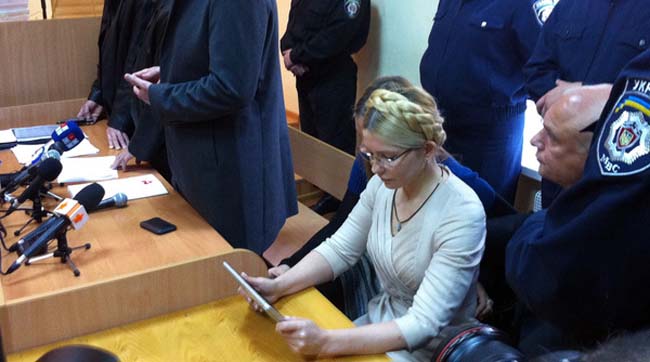 Янукович має право звільнити Юлію Тимошенко без ухвалення додаткових законів
