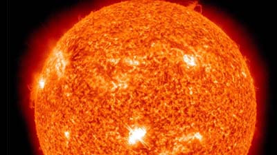 Возле Земли ученые обнаружили темную материю, которая окружает Солнце