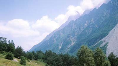 Группа из шести украинских туристов пропала в горах Северной Осетии 