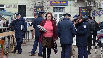 Виконавців і міліція знищили базарчик на Липневій площі у Львові