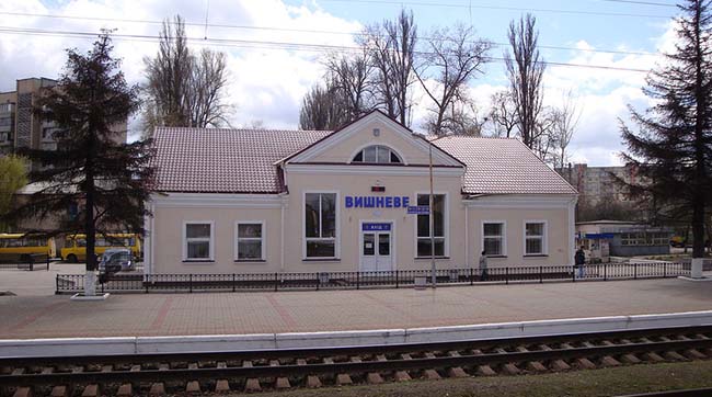 Судья киевского суда на станции Вишневое кинулся под электричку