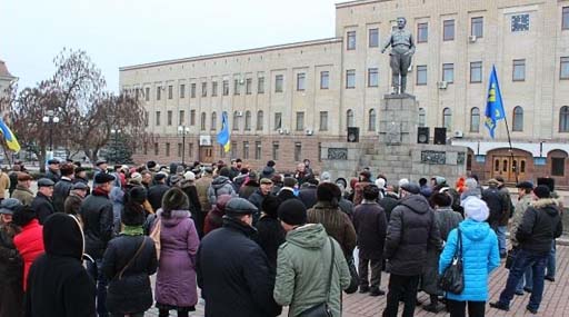 У Кіровограді масово затримують ударівців та активістів Майдану