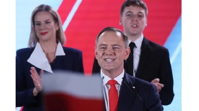 Президент Польщі Кароль Навроцький вважає, що у співпраці з Україною потрібен не лише хороший діалог, а й розв’язання невирішених історичних питань