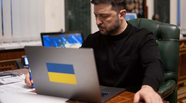 Поки у ЄС обговорюють умови передачі Україні репараційного кредиту, українська делегація прямує до США на подальші мирні переговори