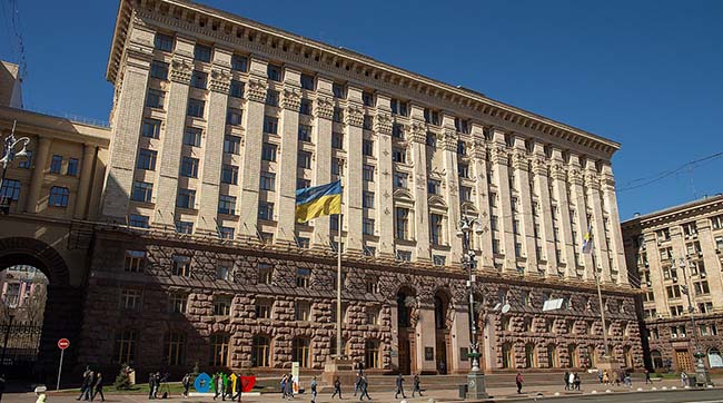 ​Суд просять зобов’язати Віталія Кличка скликати пленарне засідання сесії Київради
