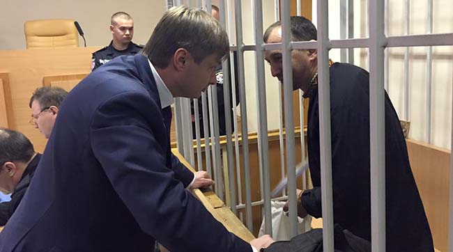 Суд залишив Юрія Сиротюка під домашнім арештом