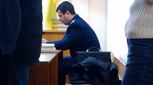 Адвоката Виктора Смалия суд оставил в СИЗО, взяв во внимание фальшивые показания