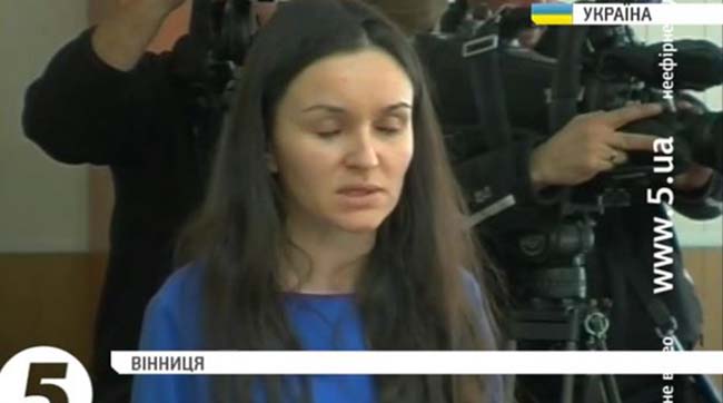 Суддя Оксана Царевич згадала про неупередженість Феміди і оголосила суддям відвід