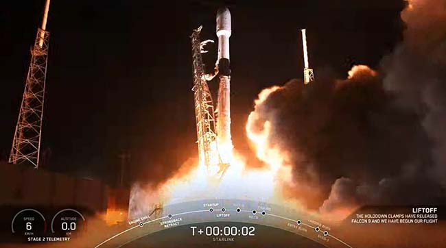 ​SpaceX вивела на орбіту ще 60 інтернет-супутників
