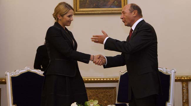 Президент Румунії висловив солідарність з Юлією Тимошенко