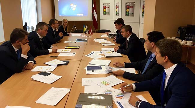 Представники НАБУ переймають досвід роботи латвійських антикорупційних органів